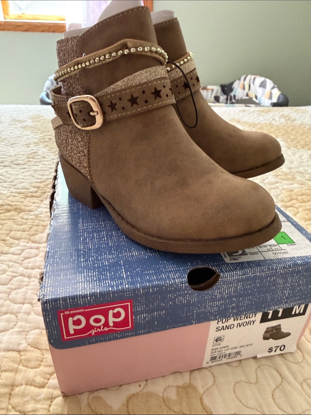 pop Sand Ivory Star-Detail Ankle Booties with Buckle